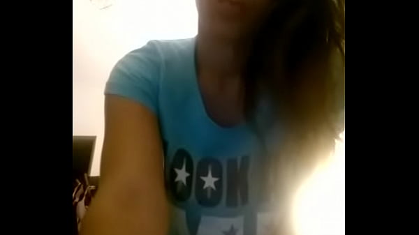 Brincando com os seios